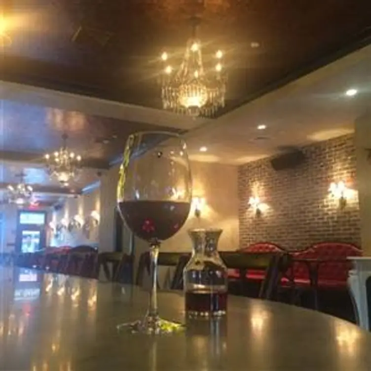 Lilly's, White Plains, NY