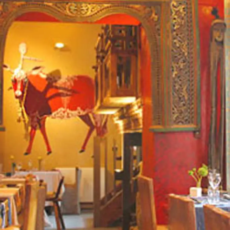Champor Champor, London, 