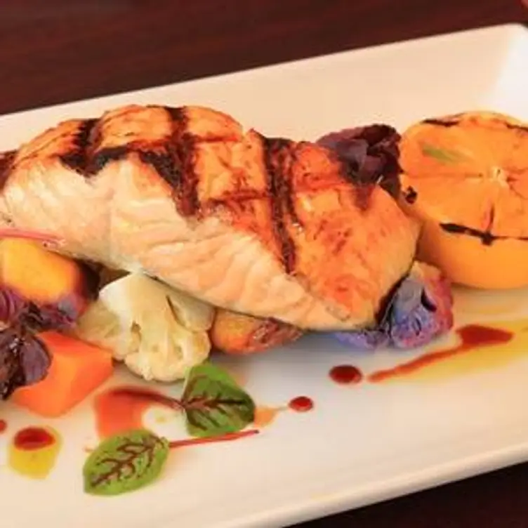 Matisse Restaurant - Marriott Toronto Bloor Yorkville, Toronto, ON