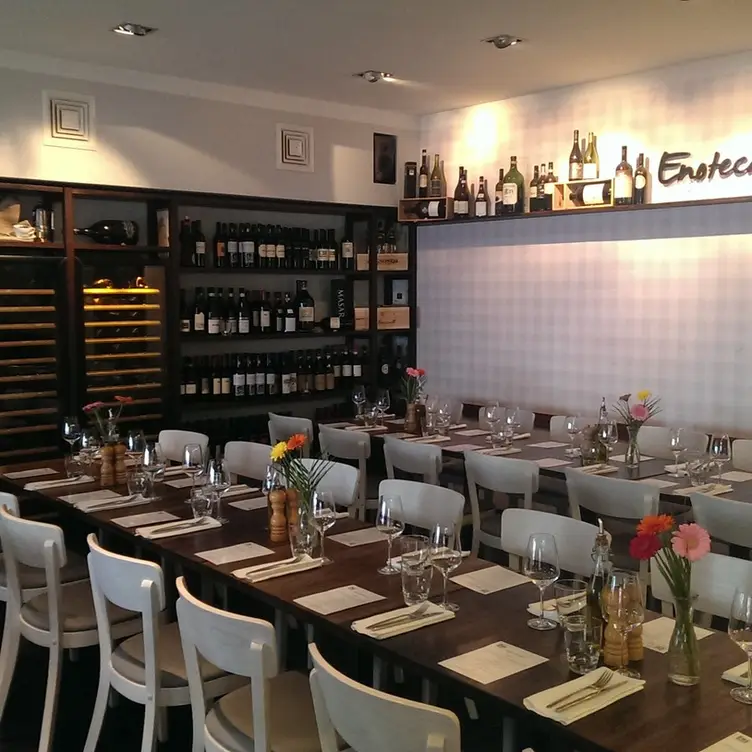 Enoteca l'Angolino, Berlin, BE