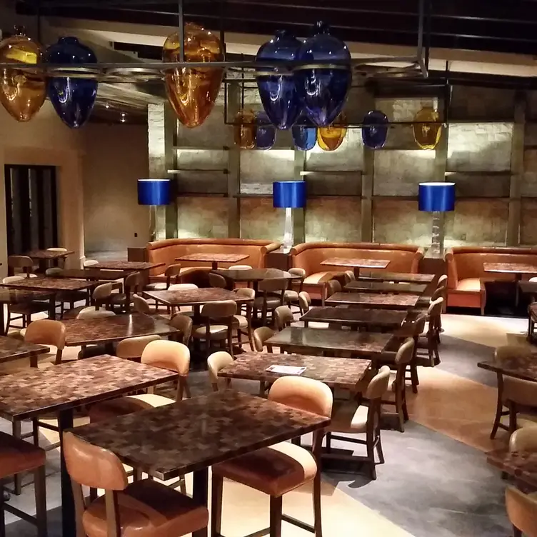 Lone Butte Bar & Grille, Chandler, AZ