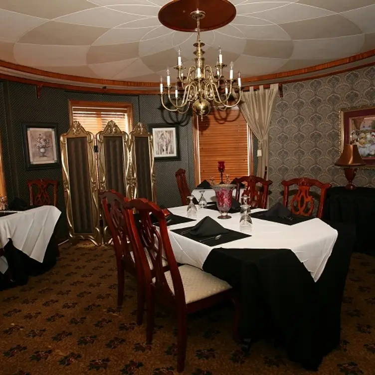 Castle Falls Venue & Restaurant, Oklahoma City, OK