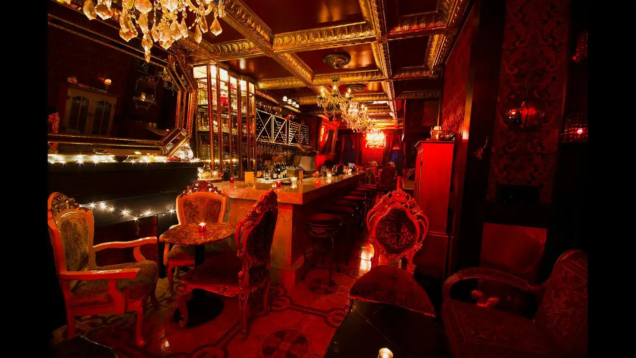 The Bourgeois Pig, New York, NY