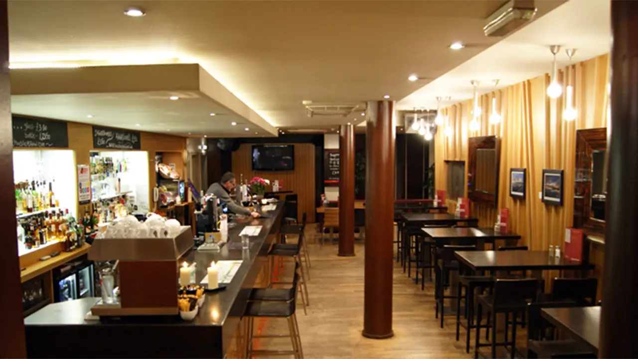 Bar Bacchus, Glasgow, 