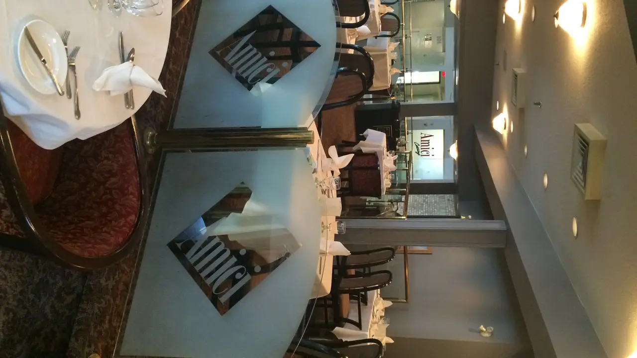 Amici Restaurant - Permanently Closed, Winnipeg, MB