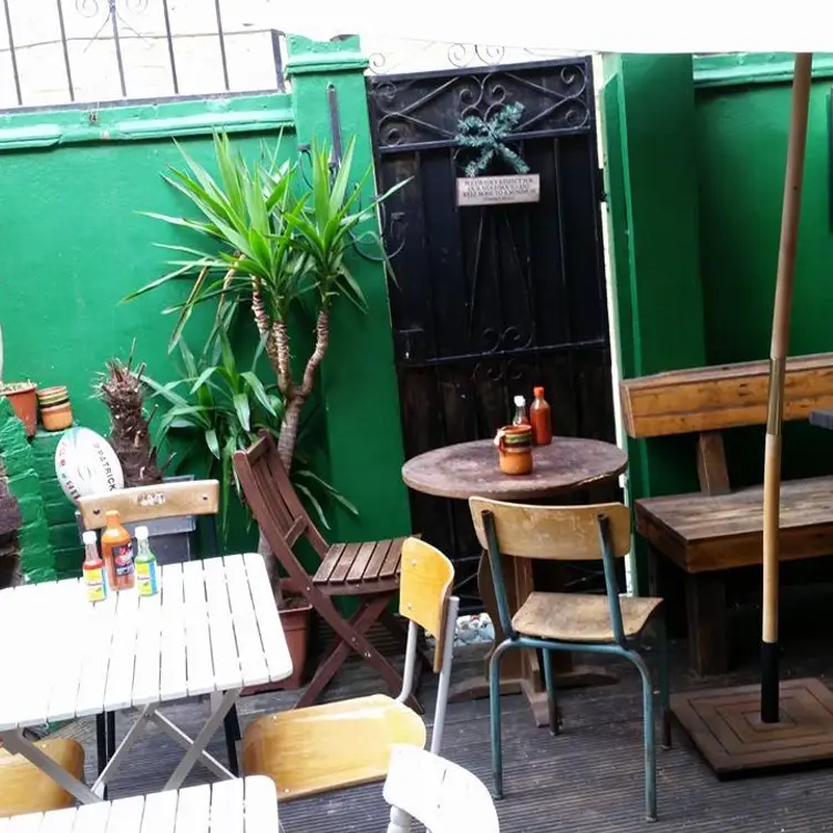 Machete, London, 