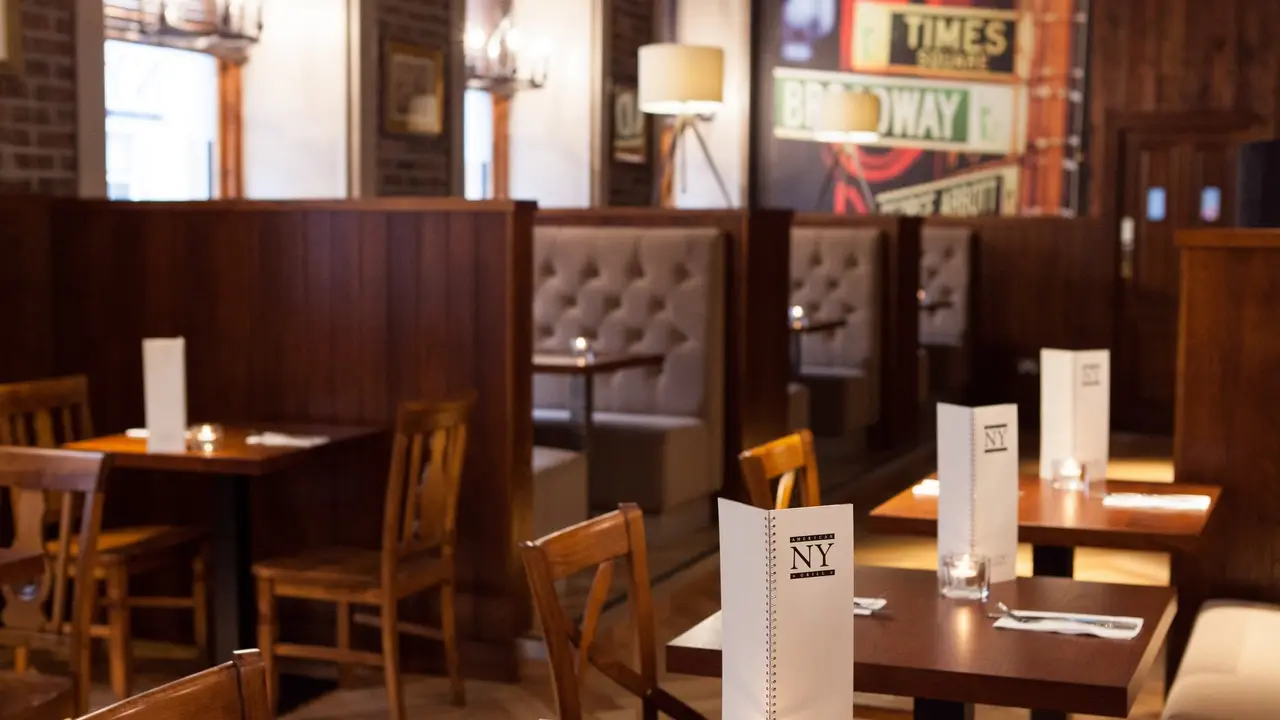 NY American Grill, Glasgow, 