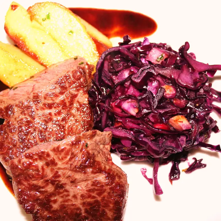 Entrecote mit Rotkohlsalat - anabelas Kitchen, Berlin, BE