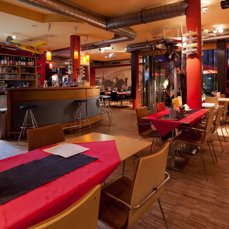 Cafe ICARUS - Permanently Closed, München, BY