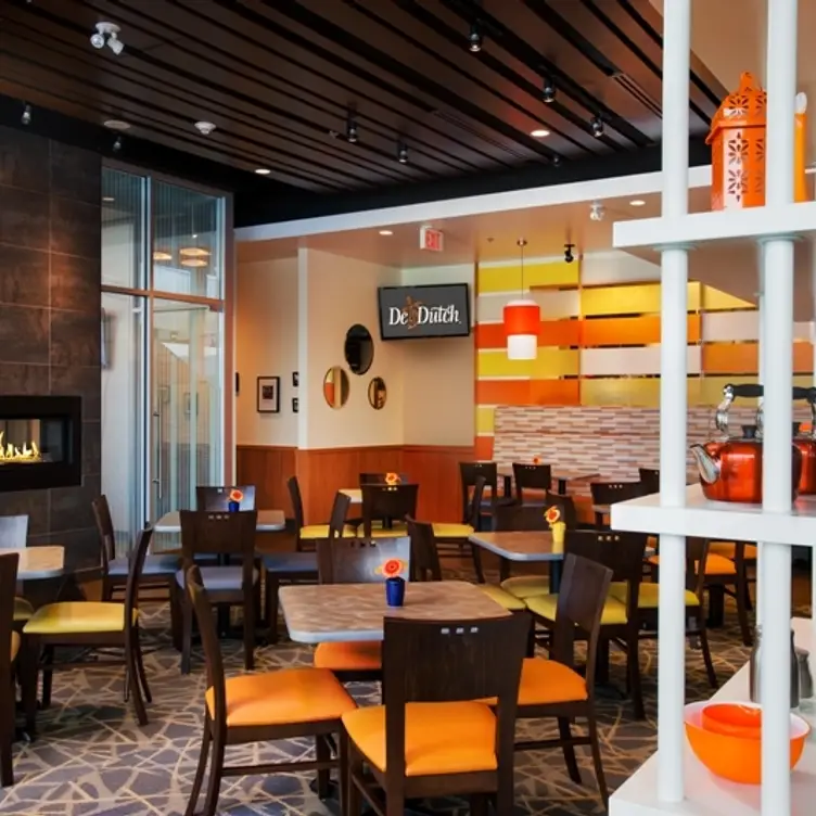 De Dutch - Burrard Landing, Vancouver, BC