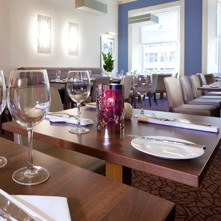 Turquoise Thistle, Edinburgh, 