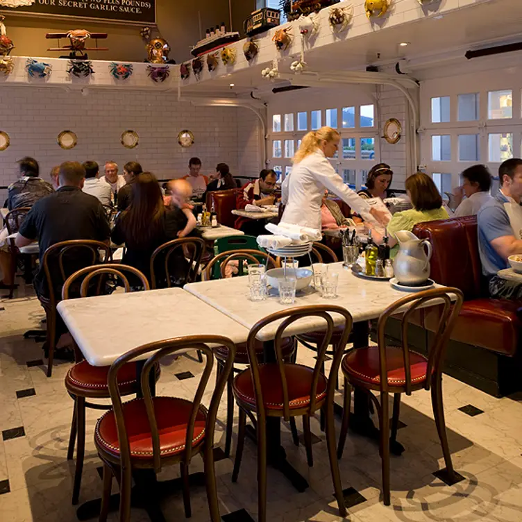 dinner dining room - Crab House at Pier 39, San Francisco, CA