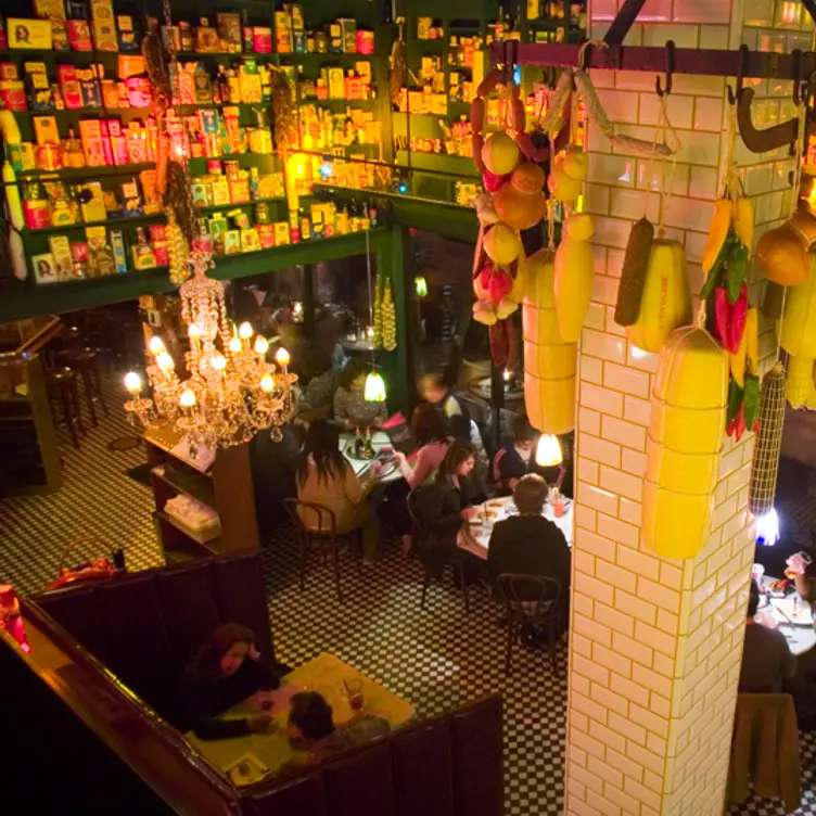 Dining room - Calzone's Pizza Cucina, San Francisco, CA