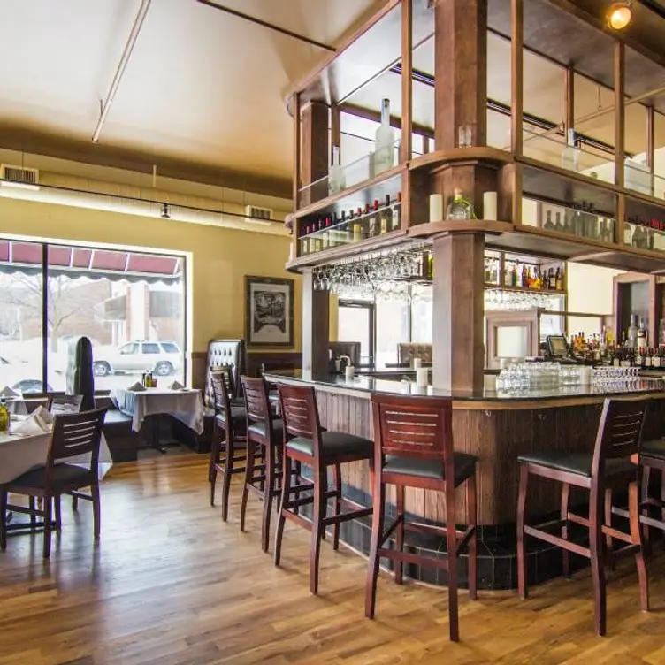 Gusto of Wilmette - Permanently Closed, Wilmette, IL