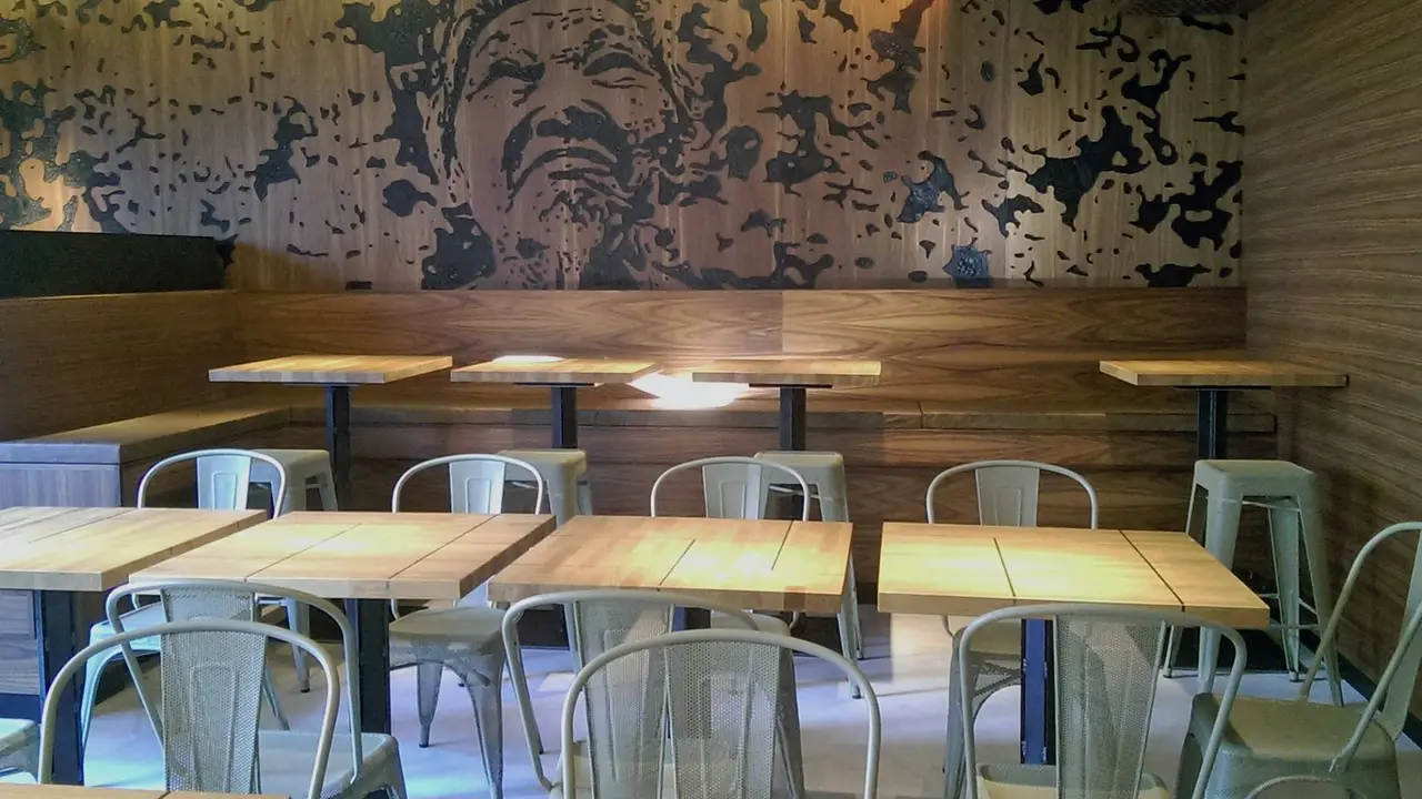 NU Eat Kitchen, Berlin, BE