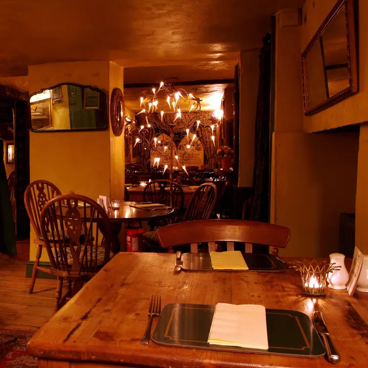 The Crown, Cuddington, Aylesbury