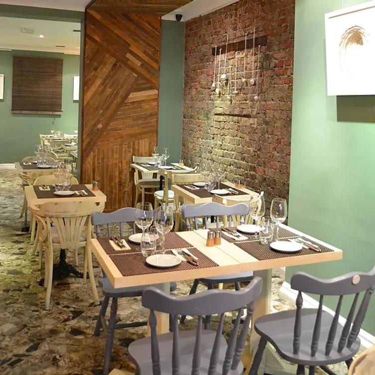 The Petite Coree, London, 