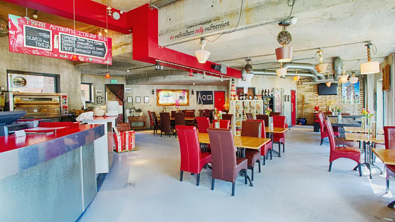 Café Amisha, London, 