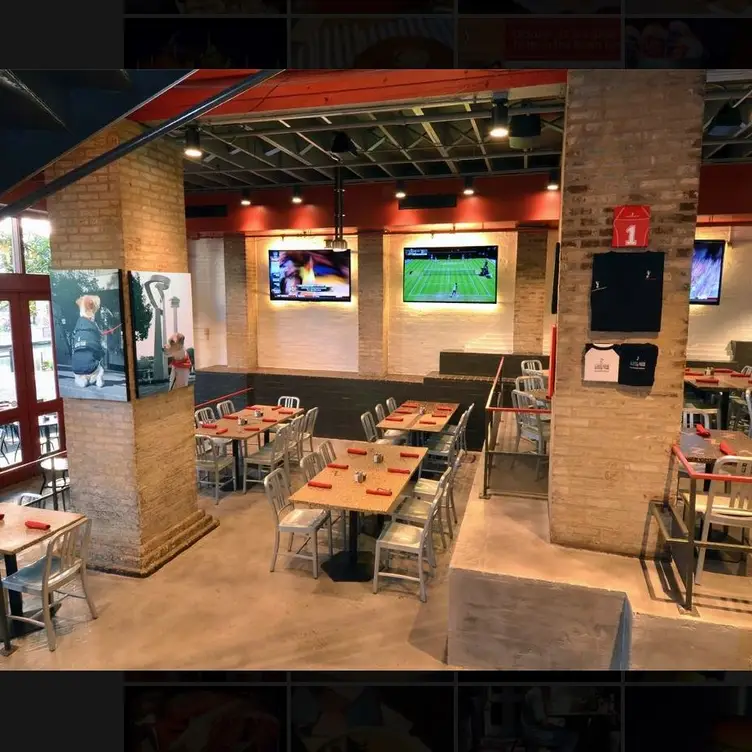 Charlie Wants A Burger - Permanently Closed, San Antonio, TX