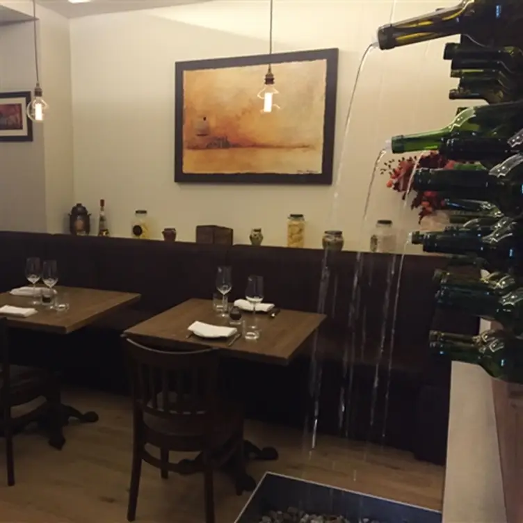 Buoni Amici, London, 