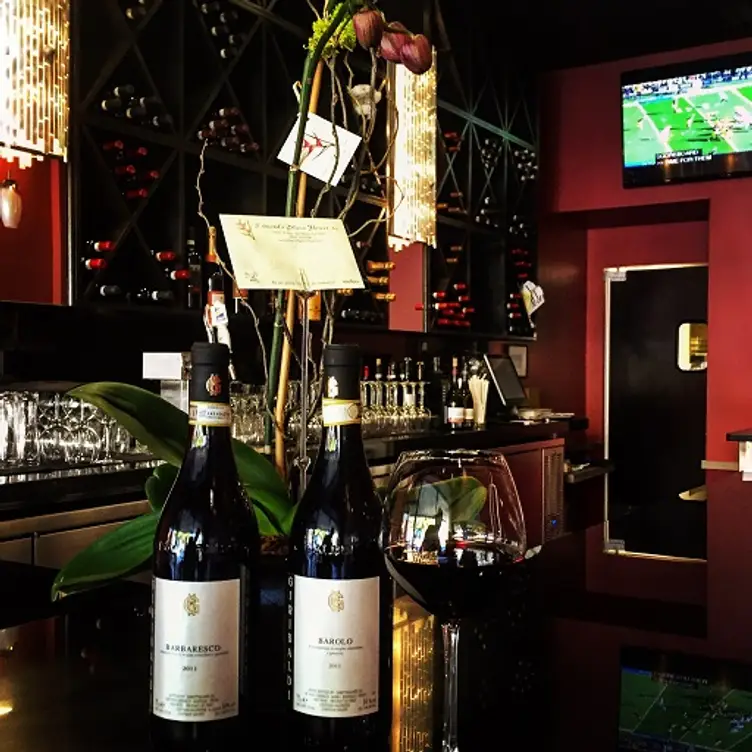 Wine and bar - Made in Italy, San Mateo, CA