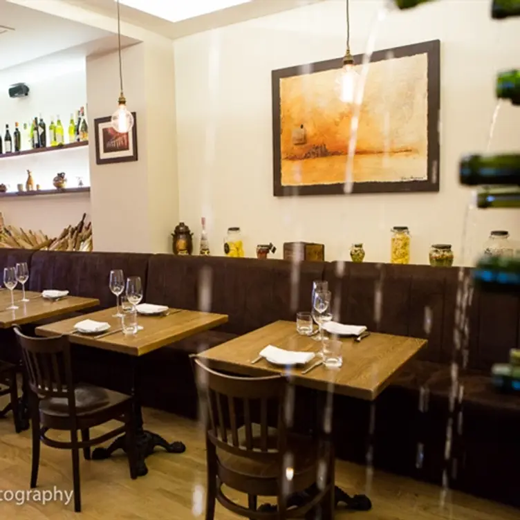 Buoni Amici, London, 