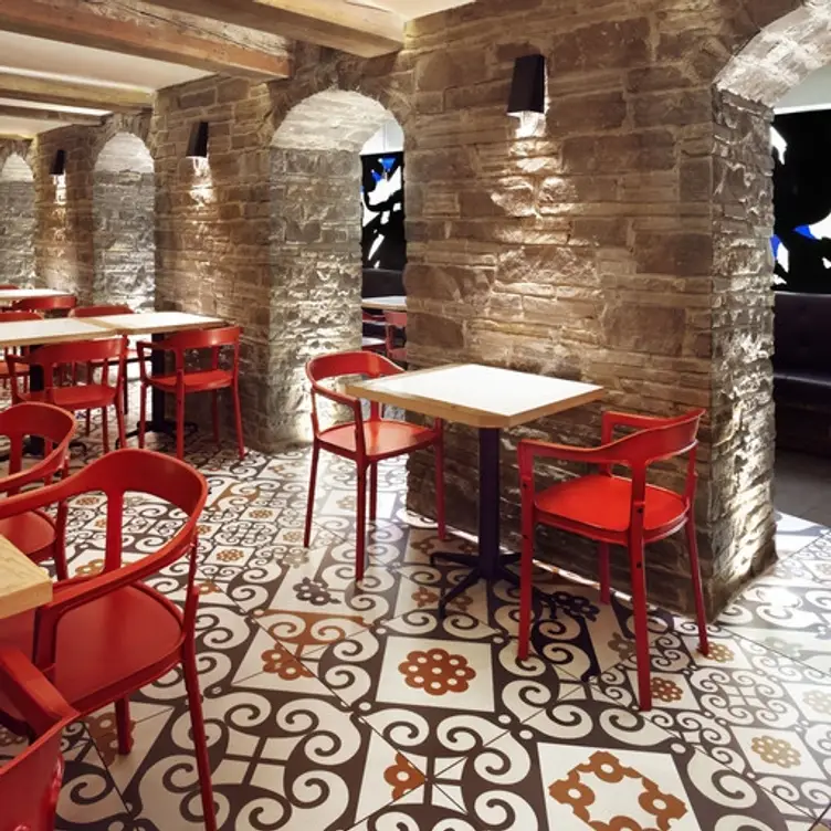 Barsa Taberna, Toronto, ON