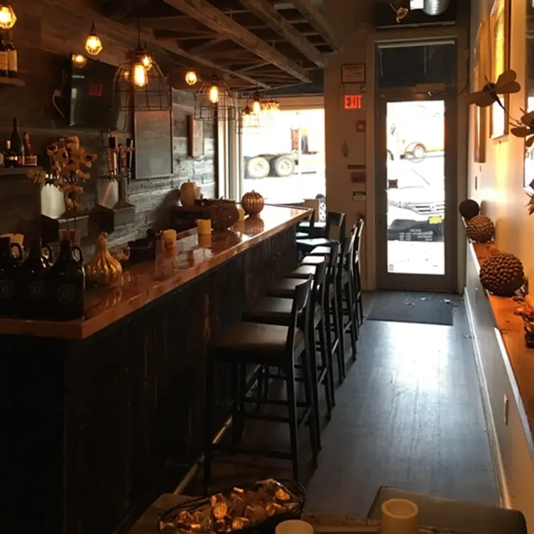 Pine & Oak American Bistro, Ossining, NY
