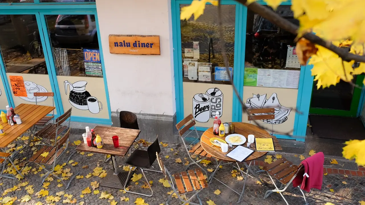 Nalu Diner, Berlin, BE