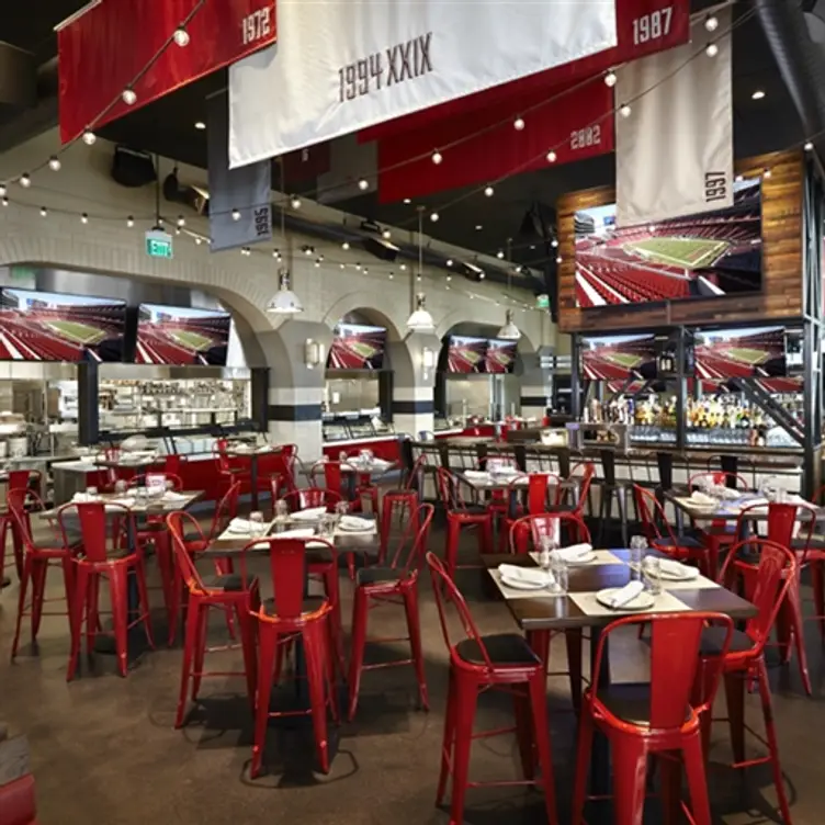 Bourbon Pub – Santa Clara, Santa Clara, CA