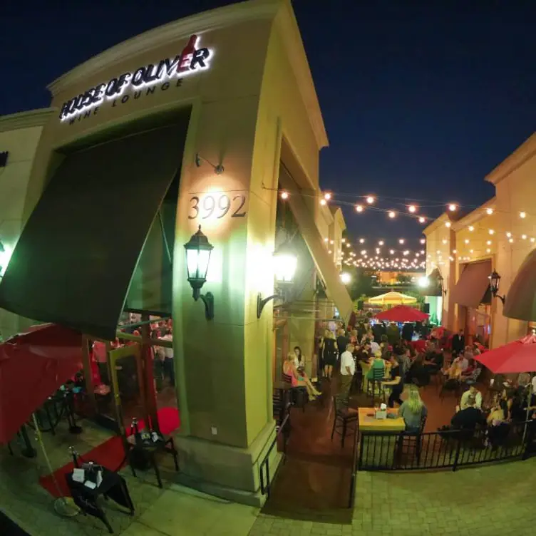 House of Oliver Restaurant & Wine Lounge, Roseville, CA