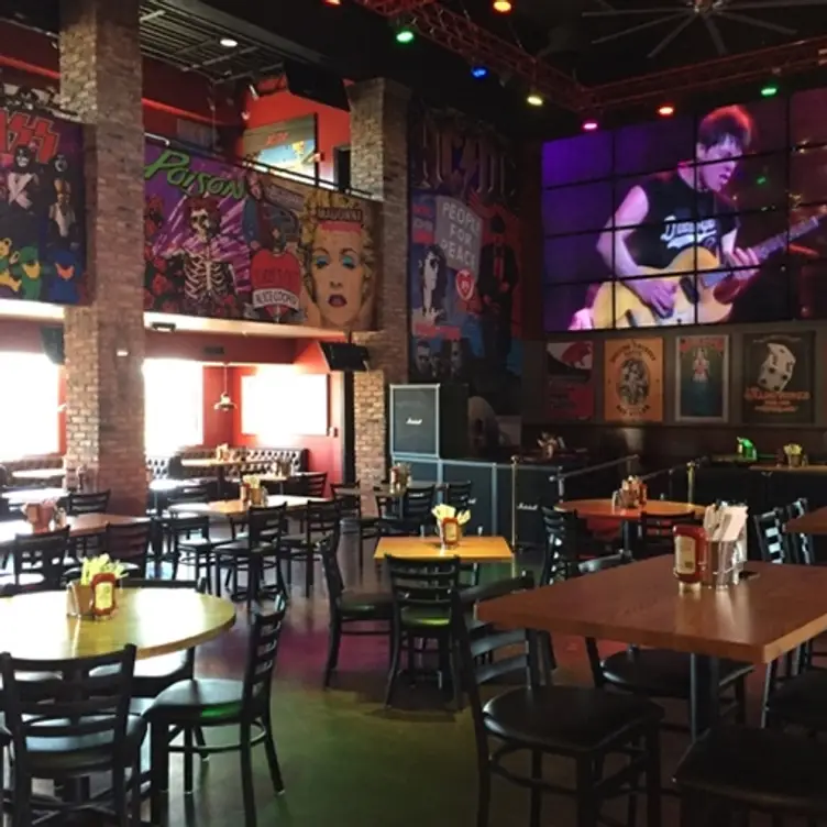 Rock & Brews OKC - Permanently Closed, Oklahoma City, OK