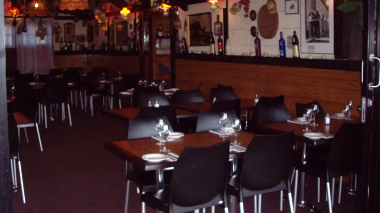 Vinnie's Italian Restaurant, Southport, AU-QLD