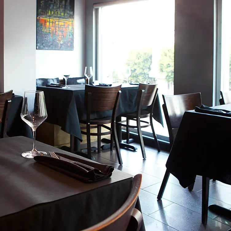 Dining Room Upstairs - Manos Nouveau - Permanently Closed, San Francisco, CA