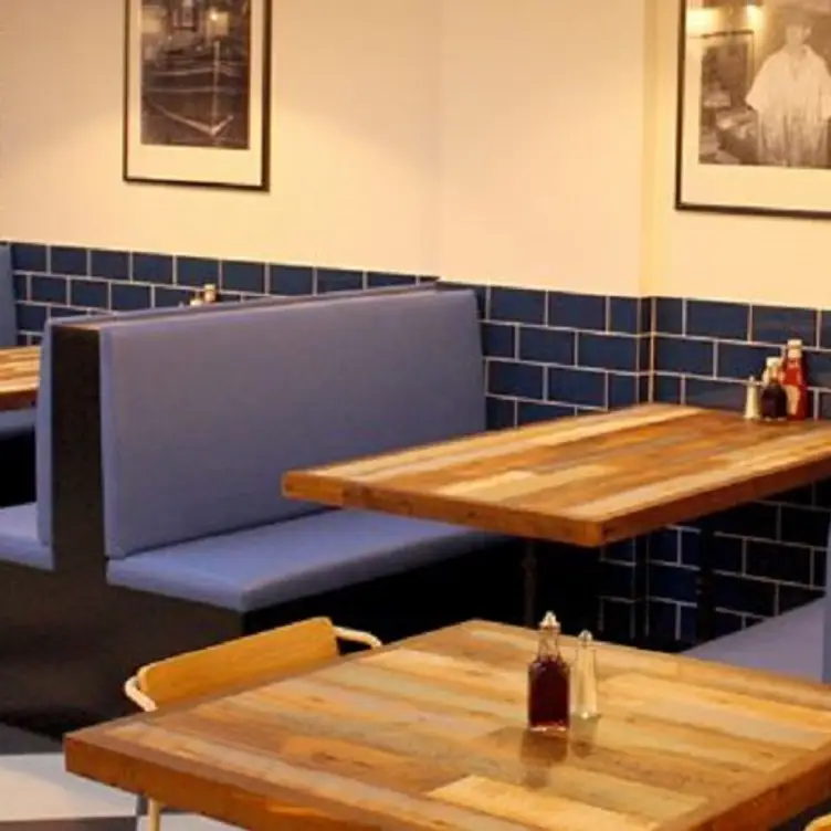 Hobsons - Hobson's Fish and Chips Restaurant, London, 