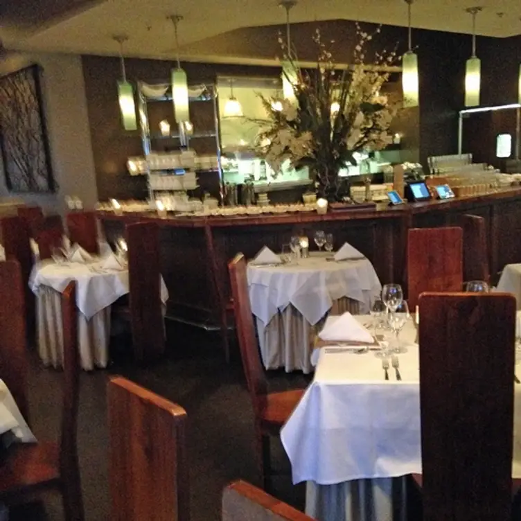 PAIRINGS palate + plate, Cranford, NJ
