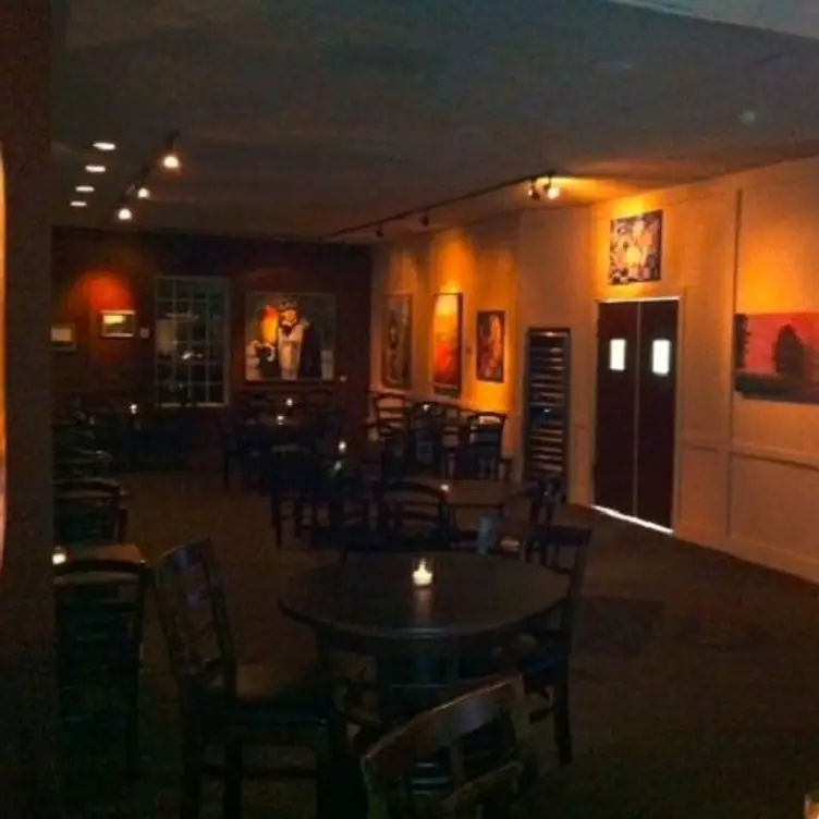 Village Martini & Wine Bar, Chagrin Falls, OH