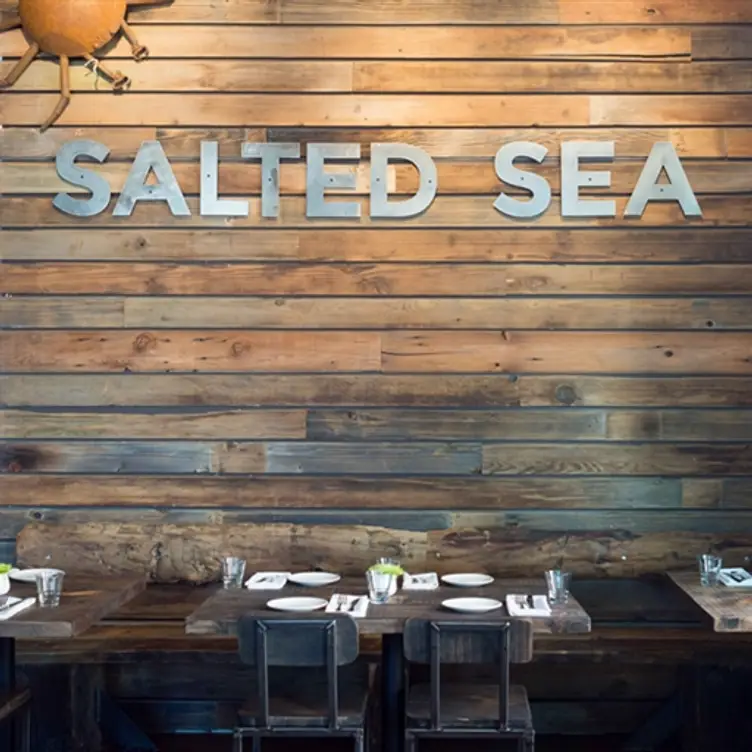 Salted Sea: Seafood & Raw Bar - Permanently Closed, Seattle, WA