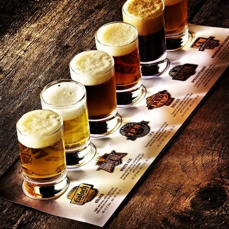 Rock Bottom Brewery Restaurant - Long Beach, Long Beach, CA