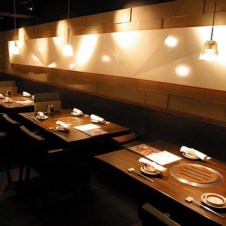 .4 - Toraji Aoyama, Minato-ku, Tokyo