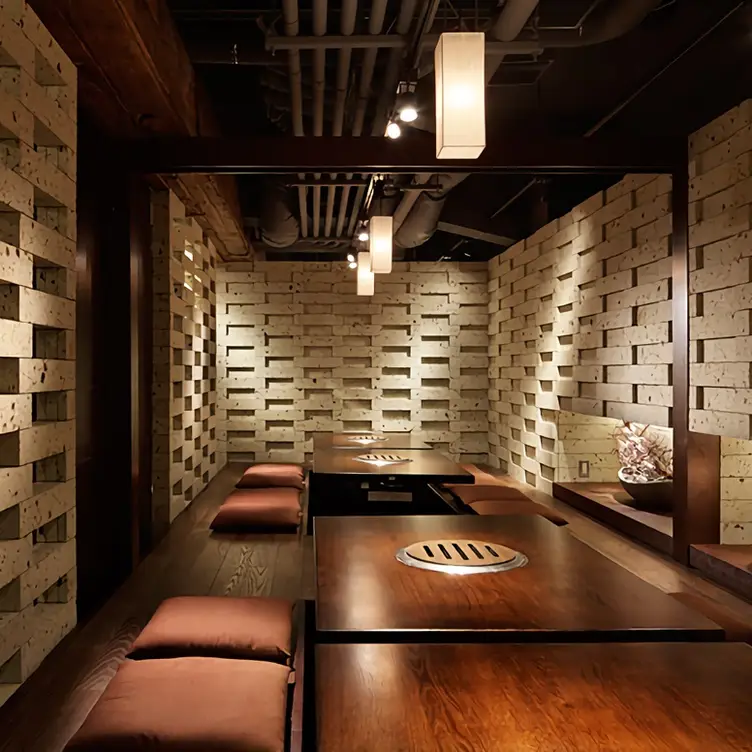 Toraji Ikebukuro-higashiguchi, Toyoshima-ku, Tokyo