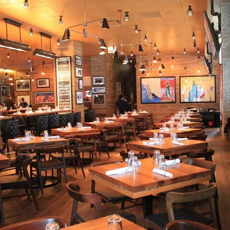 Madison Tavern, Chicago, IL