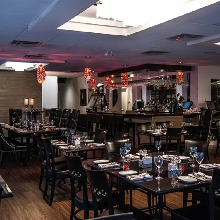 Table 09 - Permanently Closed, Montréal, QC