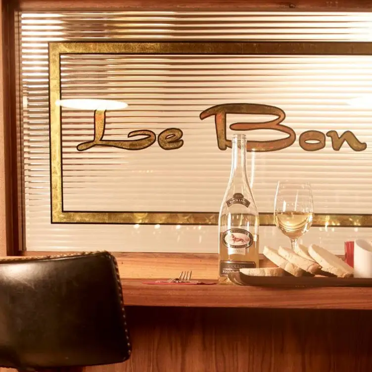 Le Bon Crubeen, Dublin, Co. Dublin