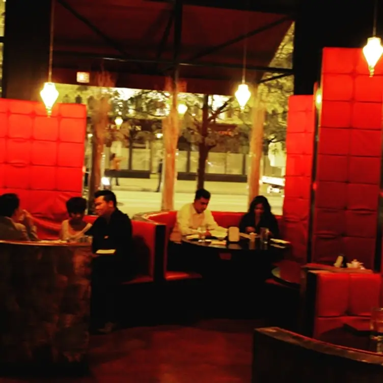 Agami Contemporary Sushi, Chicago, IL
