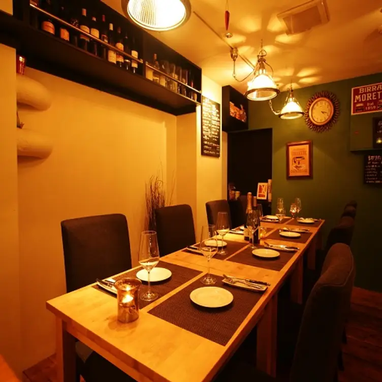 店内６ - 3 san, Setagaya-ku, Tokyo