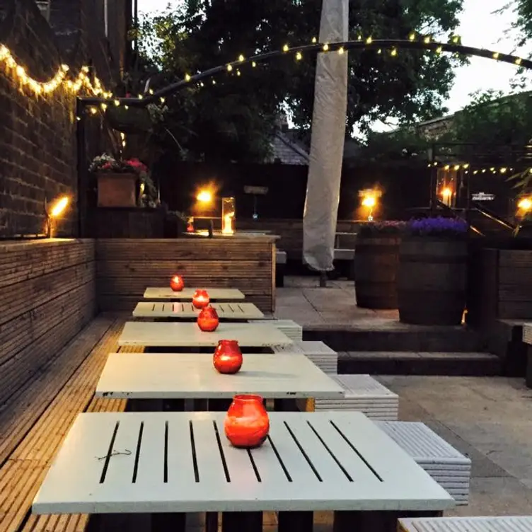 N - The Load of Hay Tavern - Permanently Closed, London, 