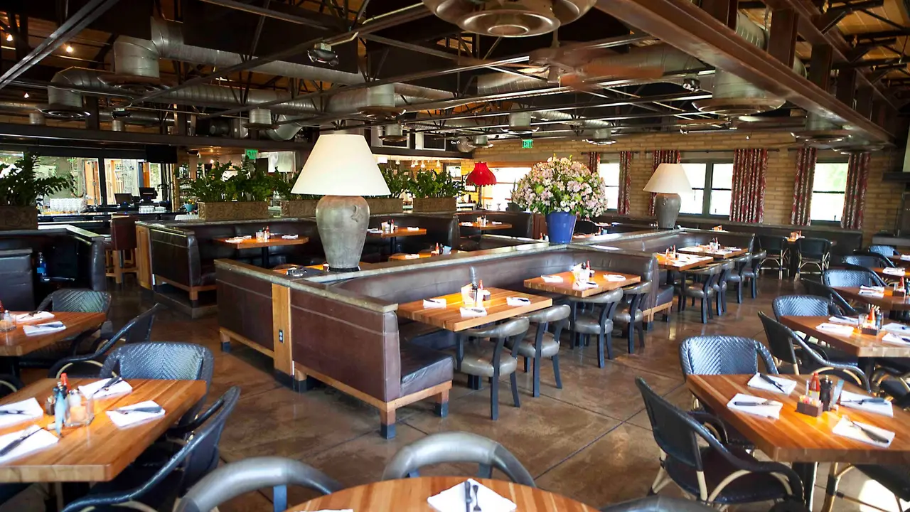 Inside - Chelsea's Kitchen, Phoenix, AZ