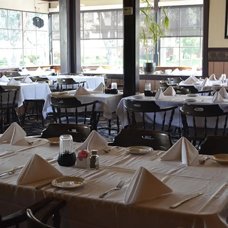 Sinodino's Restaurant, Newark, CA