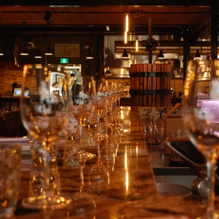 Ovest cucina e Vineria, Toronto, ON
